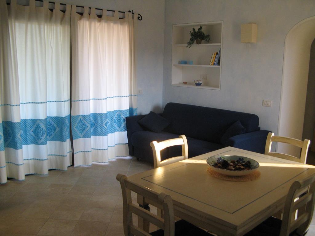 Appartamento Al mare in Sardegna Porto San Paolo  Esterno foto