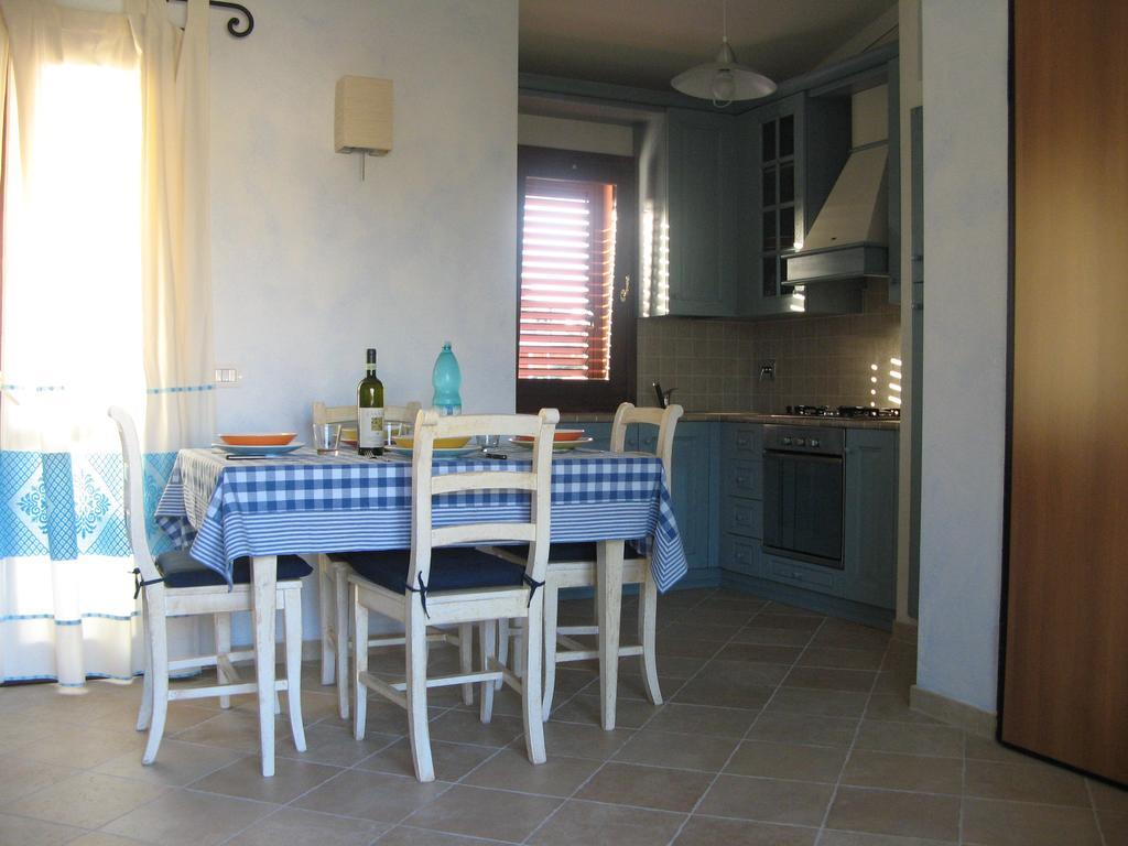 Appartamento Al mare in Sardegna Porto San Paolo  Esterno foto